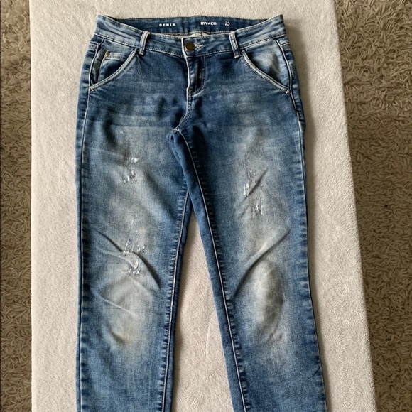 RW&CO stretchy denim - Picture 5 of 6